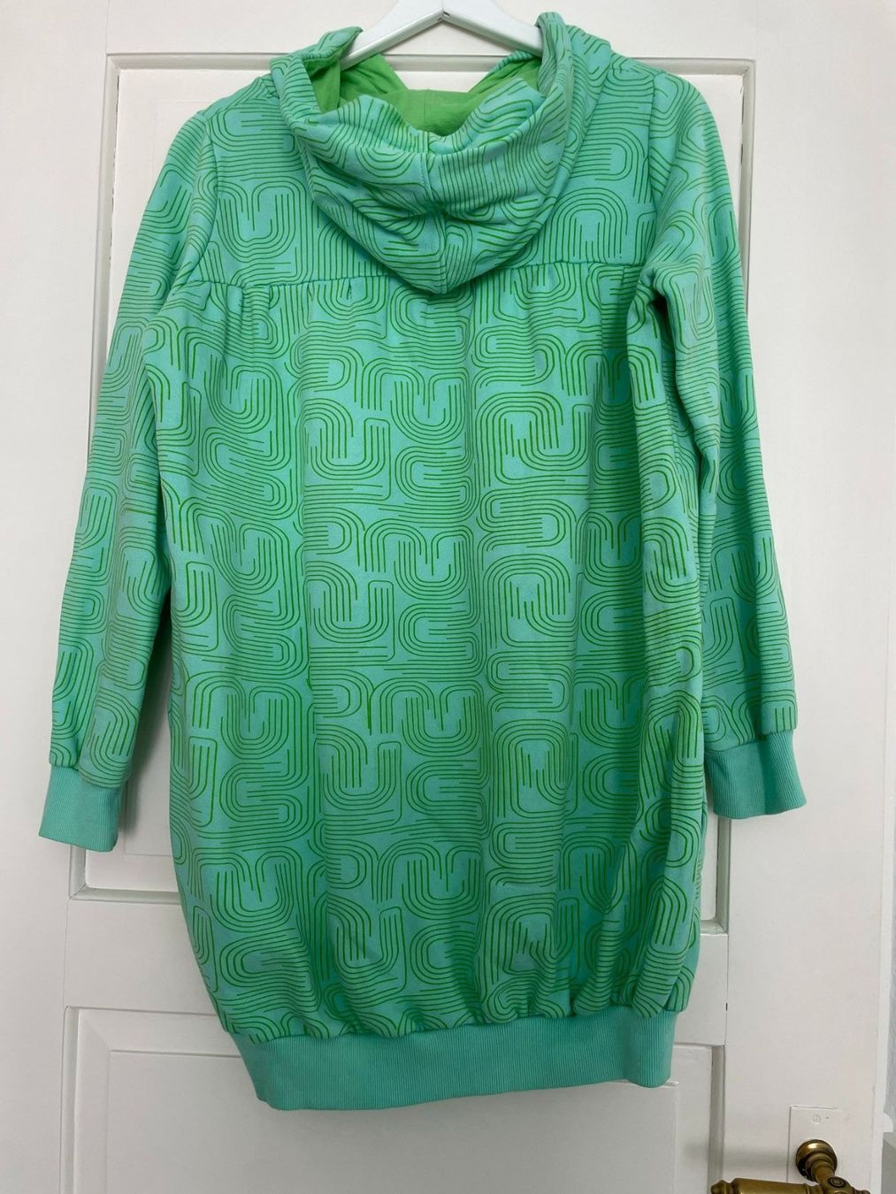 Pullover & Sweatshirts: Eleven Pulloverkleid ungetragen – Neu (gemäss Beschreibung) aus Chur von adien 1