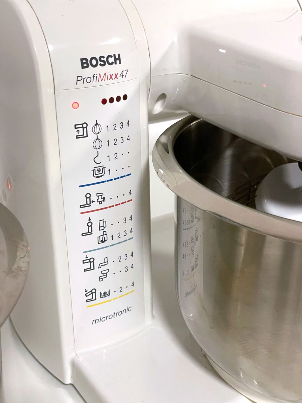 Bosch Küchengeräte: Küchenmaschine Bosch MUM47 – Gebraucht aus Uster von Hotzli 3