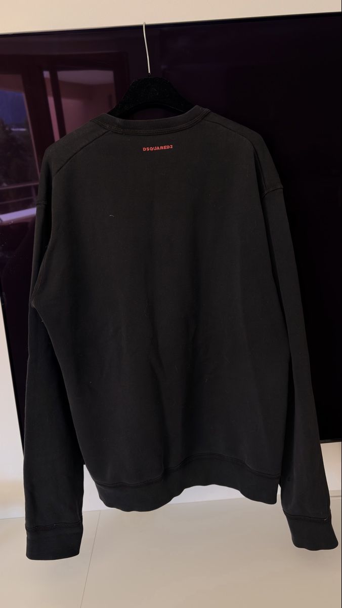 Dsquared2 T-shirt: DSQUARED2 sweatshirt – Usato da St. Moritz venduto da Capricorn88 1