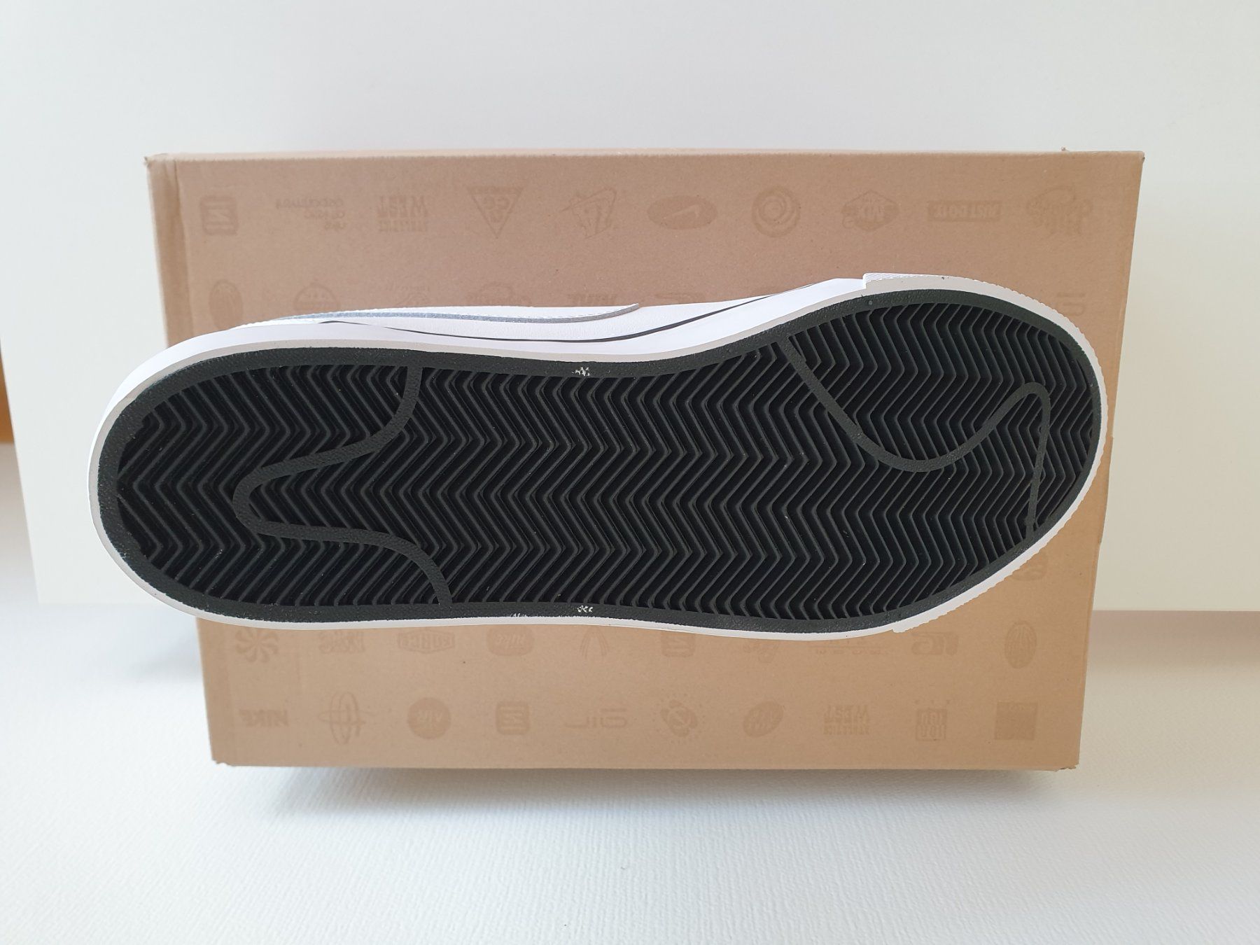 Nike Scarpe da uomo: NIKE TOKI Gr.42,5 – Nuovo e nell'imballaggio originale da Herisau venduto da dku_85hh 2