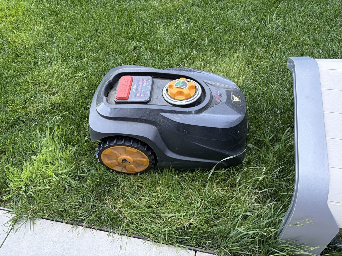 Tagliaerba: Robot tondeuse Mowox  – Usato da Romont FR venduto da e.shopping 3