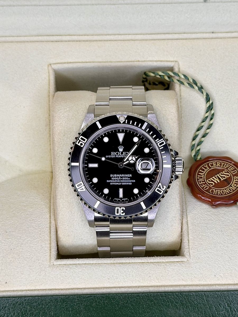 Rolex Uhren: Rolex Submariner date / top ! – Gebraucht aus Nyon von Lunas_Watches