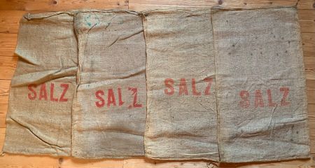4 Salzsäcke der CH Armee