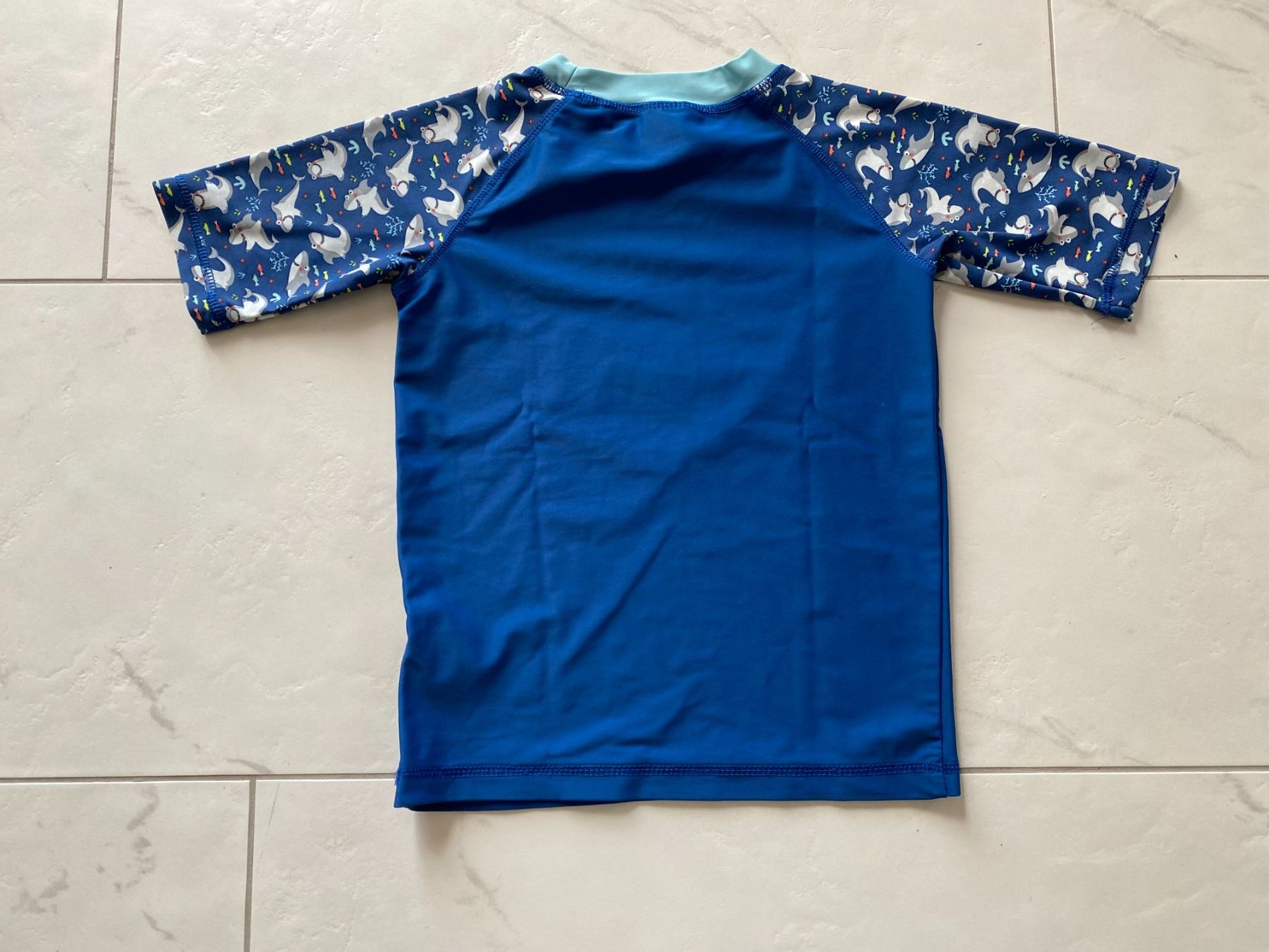 Badehosen: Badeshirt mit UV-Schutz, Grösse 122 – Gebraucht aus Wagen von 20Ricola18 1