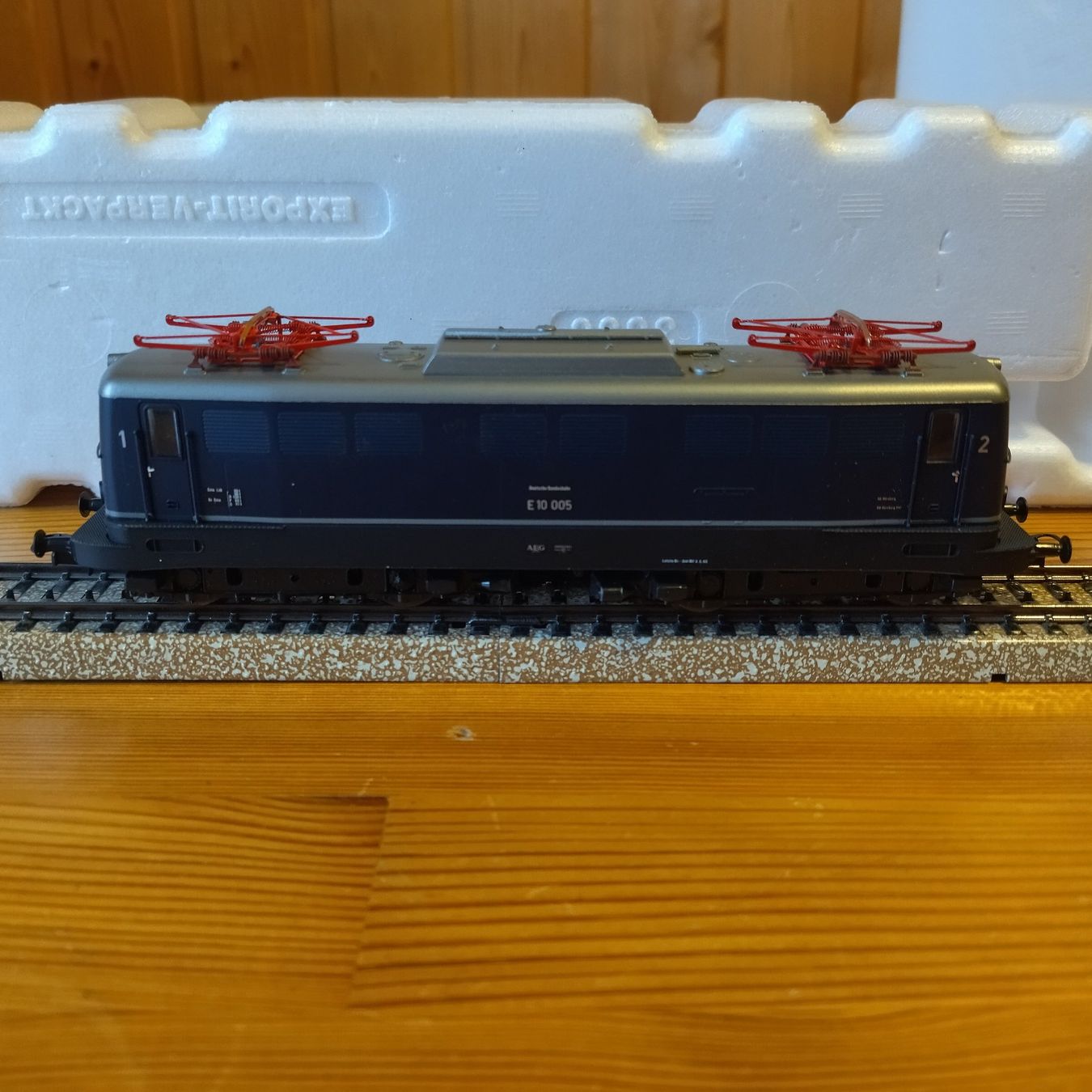 Lima Modelleisenbahnen: Lima E-Lok E 10 005 (647) – Gebraucht aus Basel von BeanieUp 1