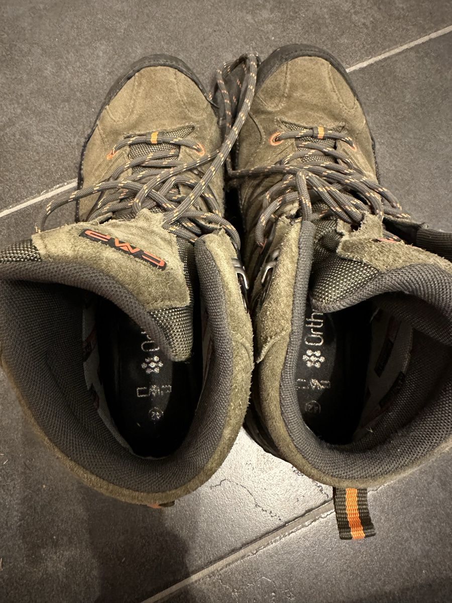 CMP Scarpe da uomo: Wanderschuhe CMP Herren Grösse 42 guter Zustand – Usato da Münchenbuchsee venduto da Lenga 1