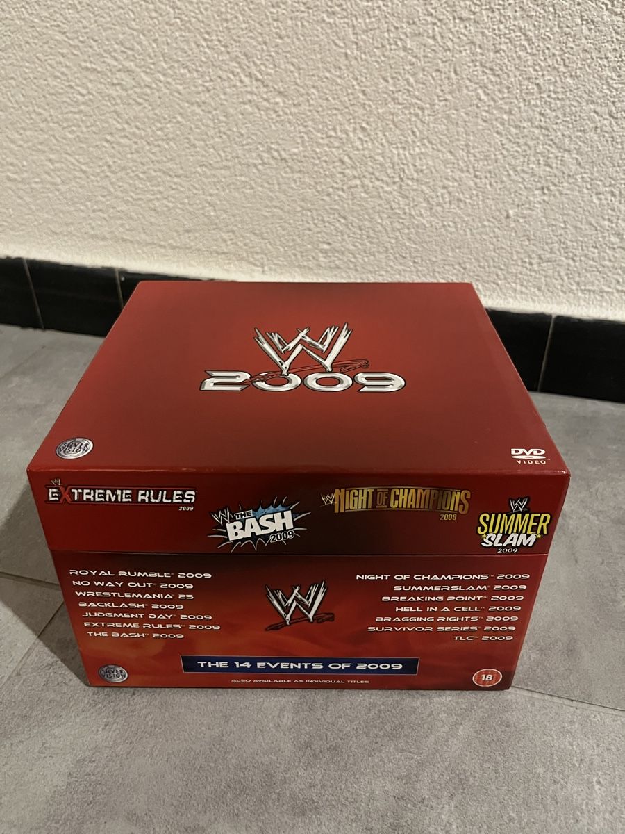 Tutti i DVDs: WWE DVD 2009 Édition complète 14 événements – Nuovo e nell'imballaggio originale da Fribourg venduto da Spicchio