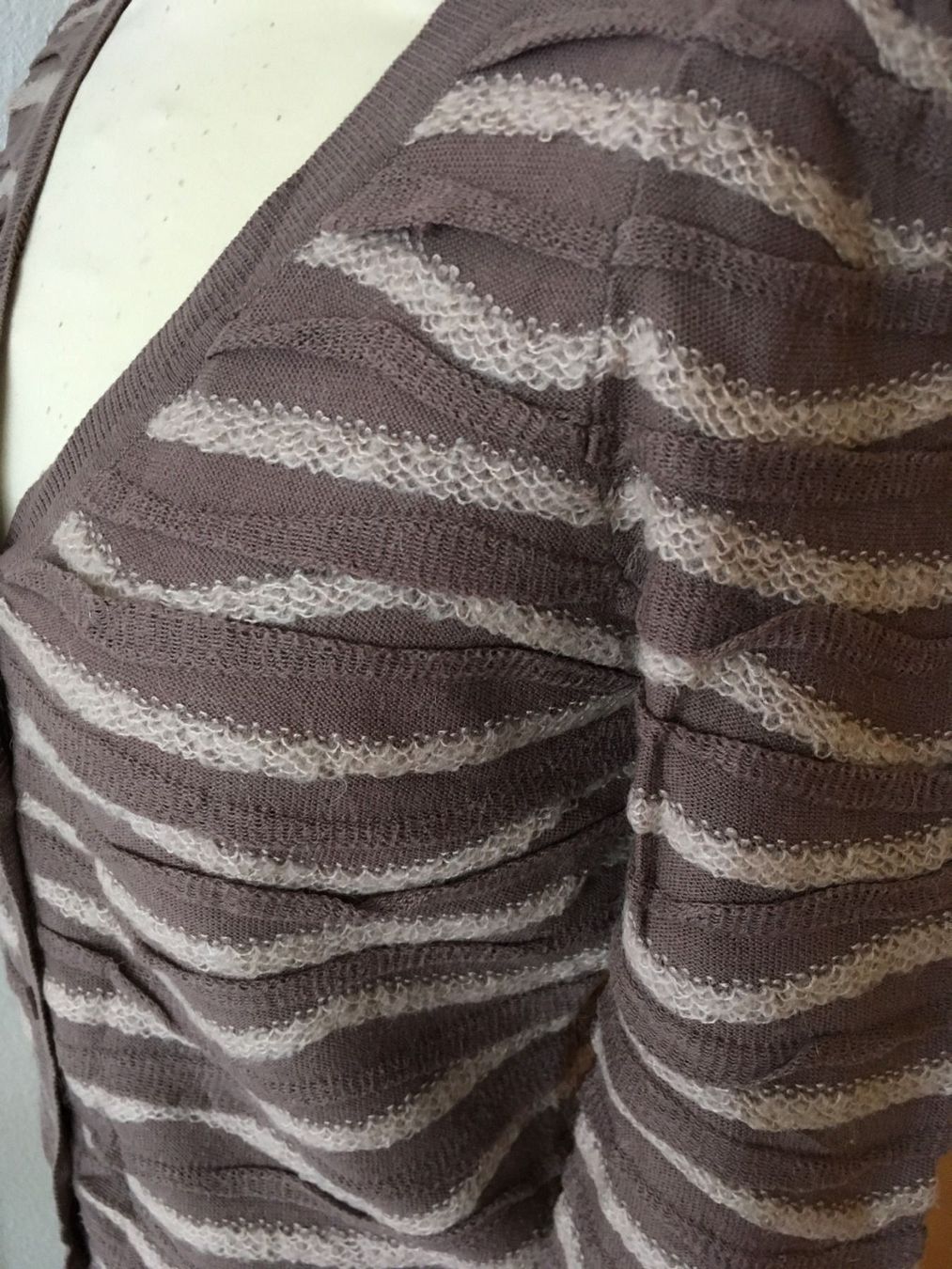 H&M Gilet & Giacche senza maniche: Cardigan en laine taille S – Usato da Genève venduto da Saleena 3