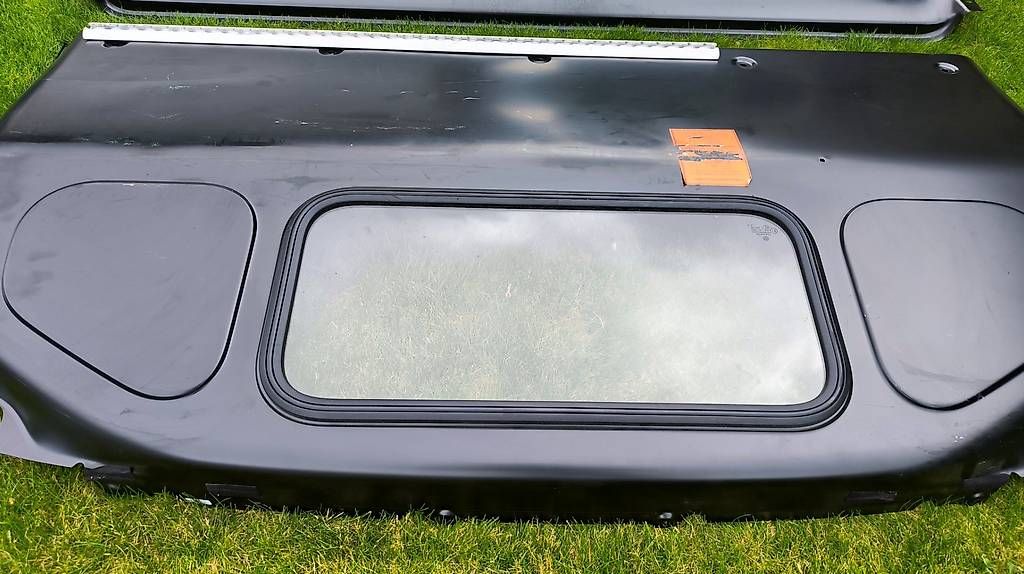 VW Tutti i ricambio: Tôle de séparation VW Transporter T6 / T6.1 – Usato da Chamoson venduto da Hobicarvan 4