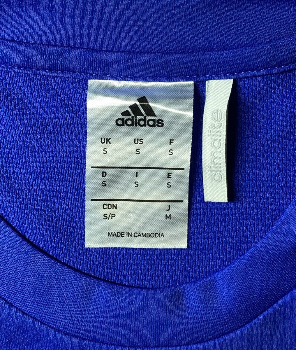 Adidas T-shirt: Adidas Sportshirt blau – Usato da Zürich venduto da kse_nathan 2