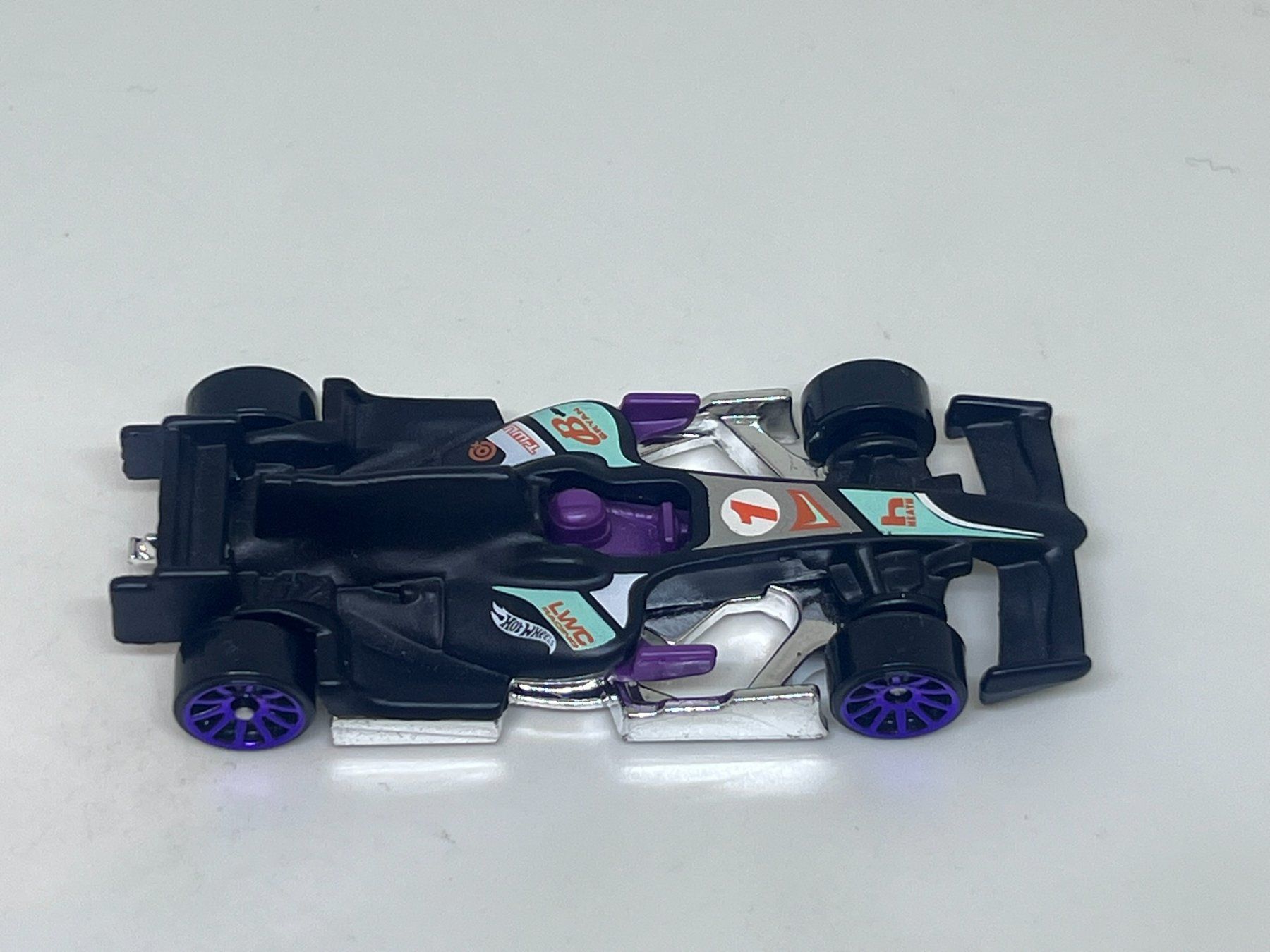 Hot Wheels Modellini d'auto: Hot Wheels F1 Racer #487 – Usato da Wildegg venduto da LaaBoutique 1