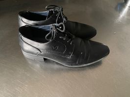 Schicke schwarze Schuhe aus Leder Grösse 37  Jungs 12 Jahre
