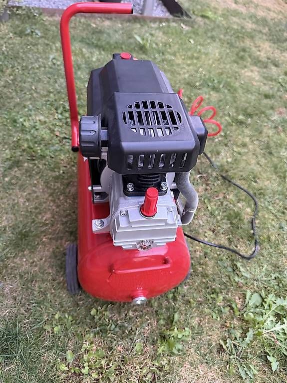 Compresseurs: Einhell Kompressor 24 L – D'occasion à Thun par loria100 3