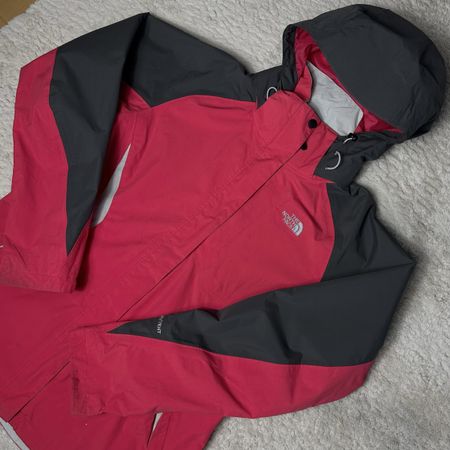 Veste The North Face HyVent rose et grise, taille L