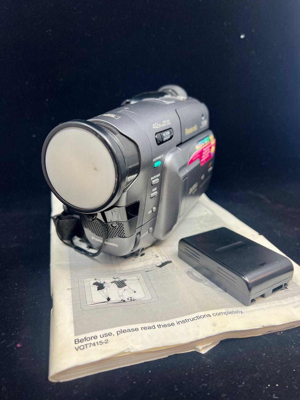 Panasonic Videocamere: Panasonic VX22 VHS-C Movie Camera kit Complet – Usato da Sion venduto da ROBY_ROBY_ROBY 2