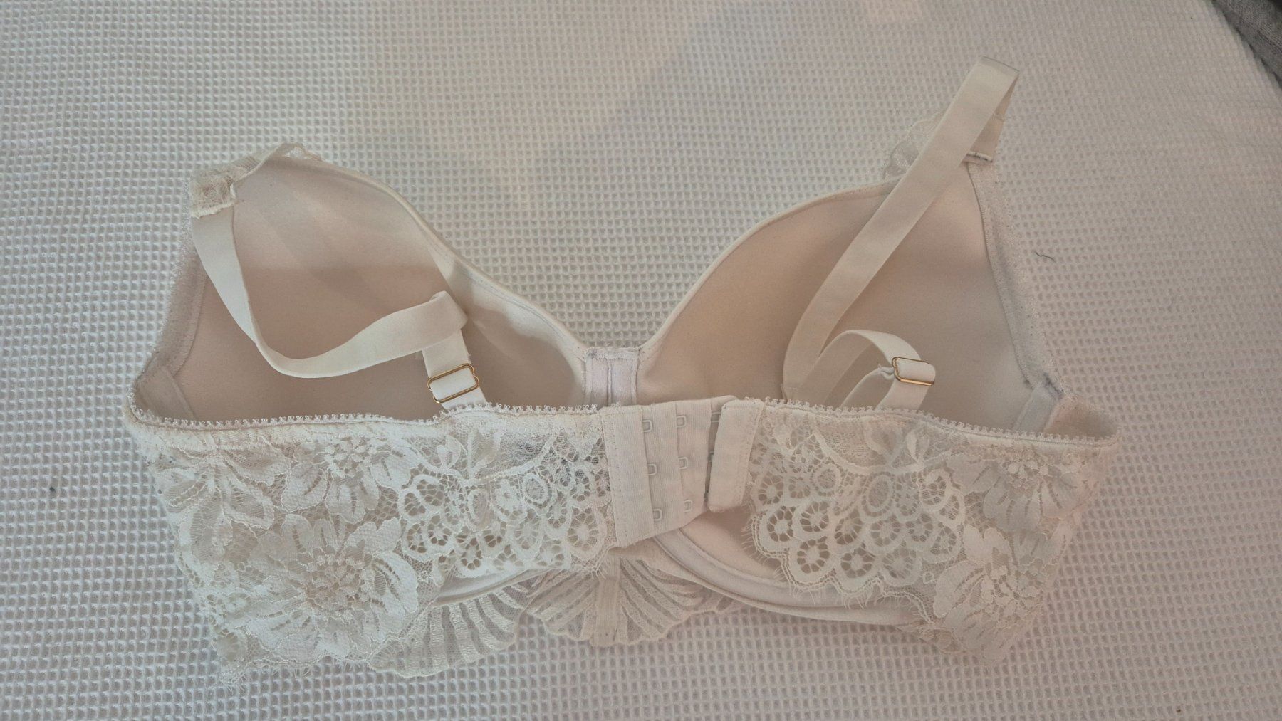 Beldona Altra biancheria intima: Beldona BH, Elfenbein, Grösse 85E, mit Spitze, Top! – Usato da Wädenswil venduto da frandzrh 1