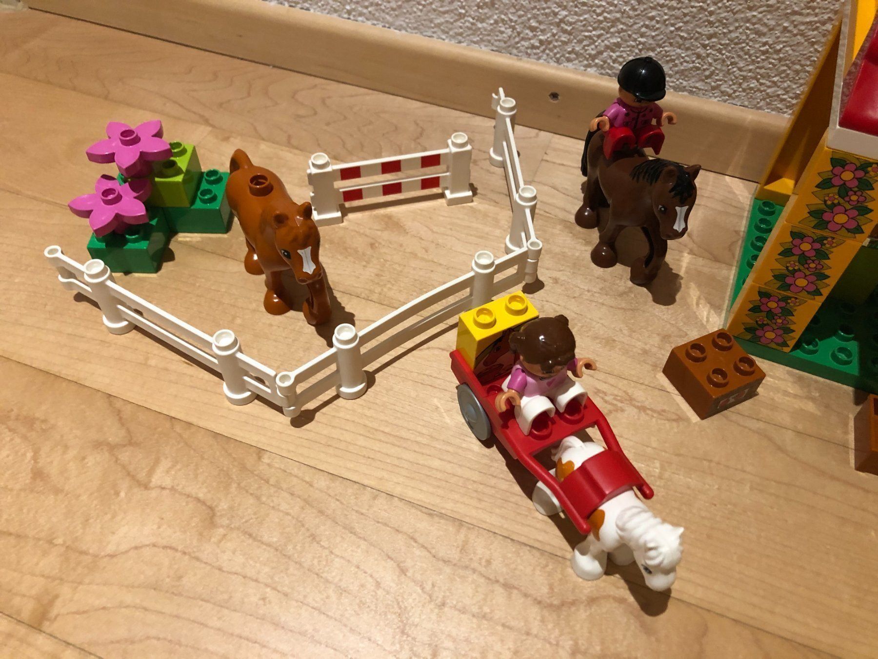 Spielzeuge: Lego Duplo Reitstall 4974 – Gebraucht aus Flawil von savoypremium 1
