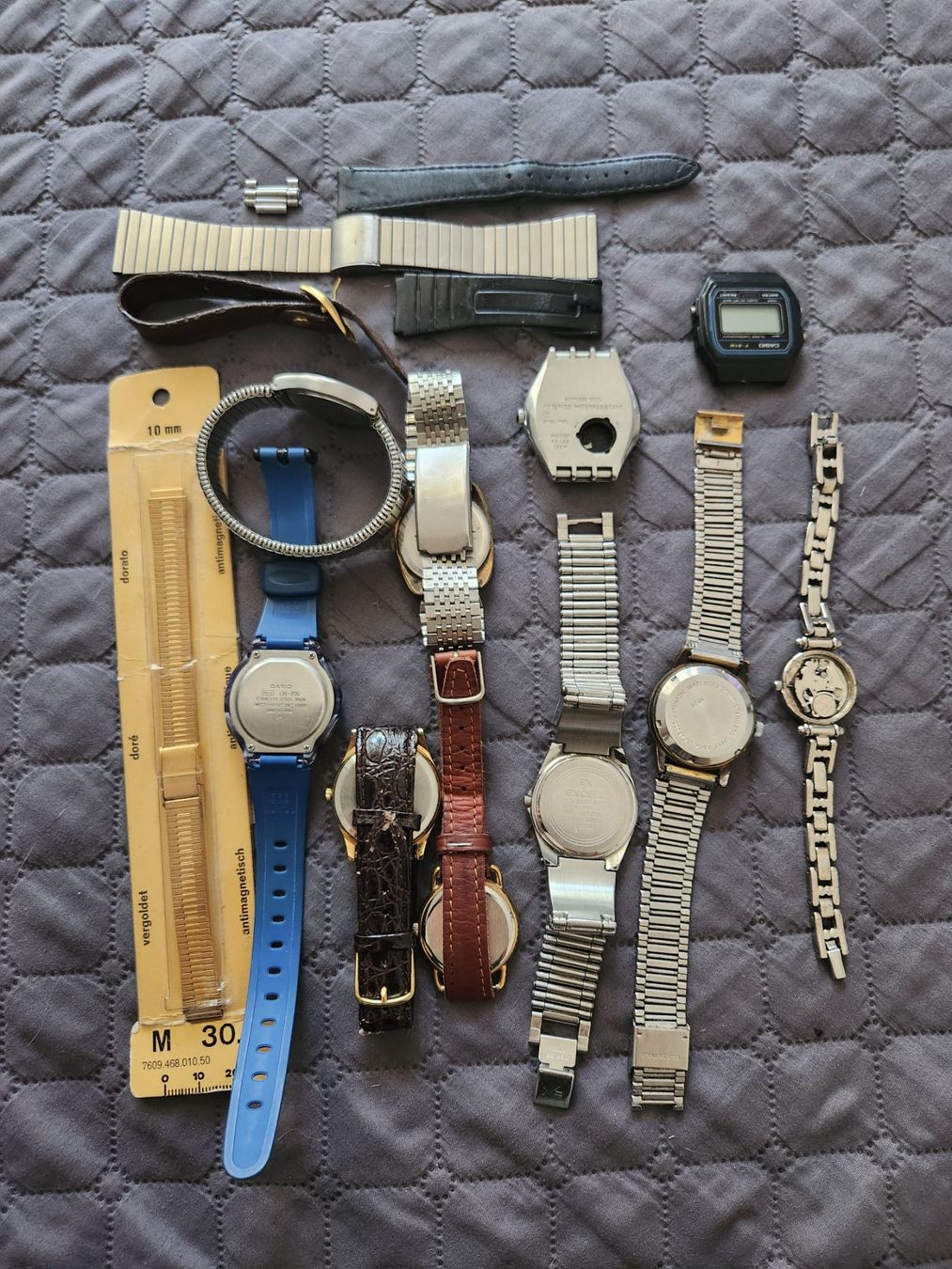 Montres: Ab 1.- verschiedene Uhren – D'occasion à Oftringen par Leleni 1