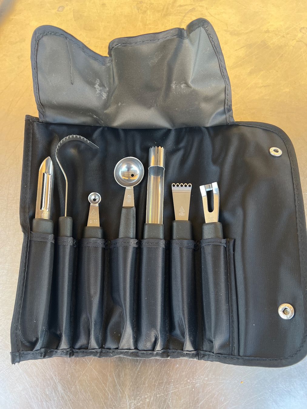 Küchenmesser: Garnierset von GIESSER – Neu und originalverpackt aus Gossau SG von Sombat
