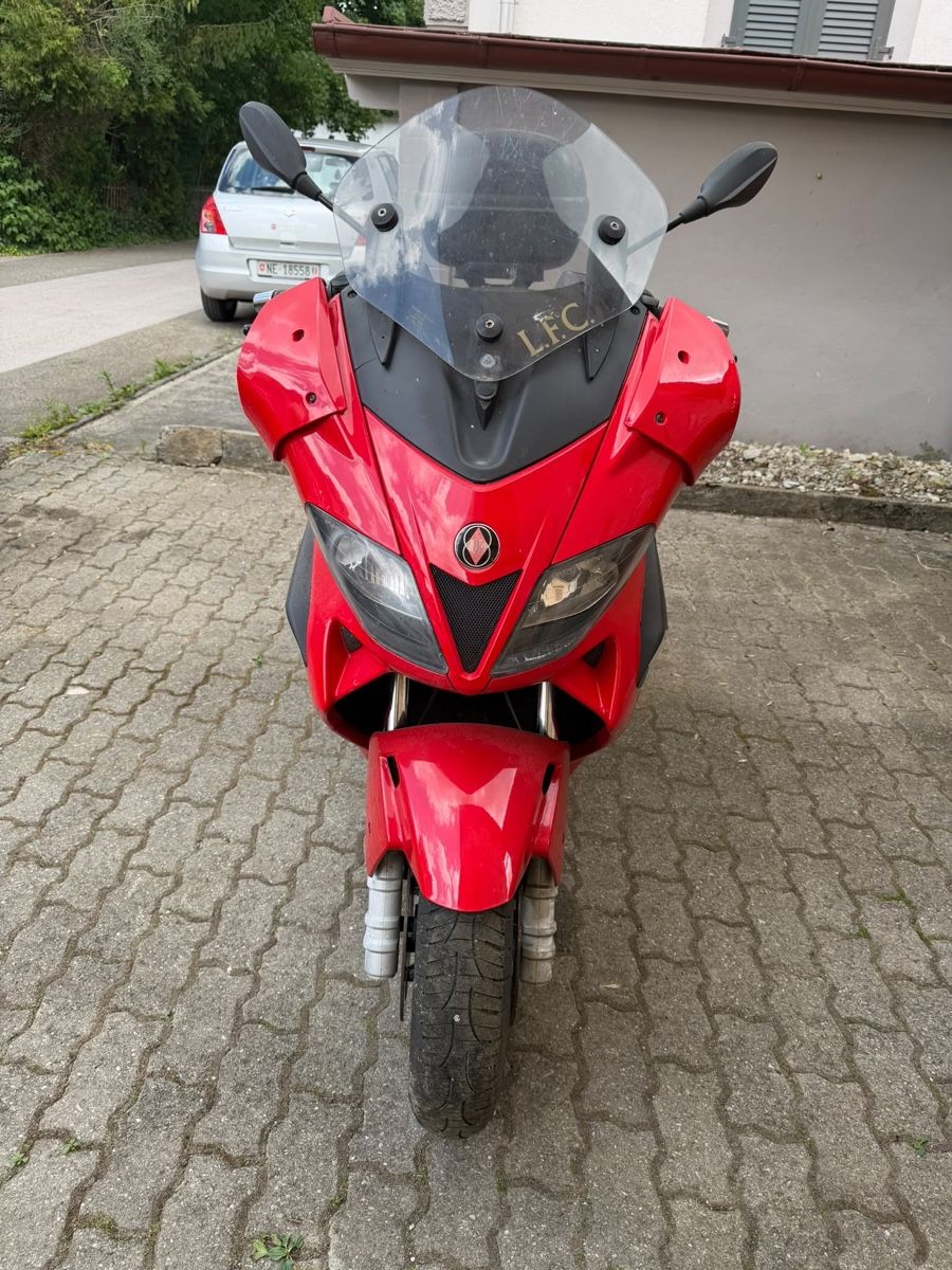 Gilera Scooters: Gilera Nexus 500 – D'occasion à Couvet par ble_l5fl 5