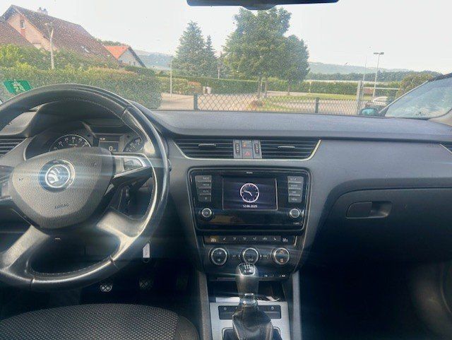 Skoda Automobili: Skoda Octavia C 1.6 D 4x4 – Usato da Gland venduto da NSP_Security_1 4