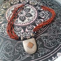 Einzigartige Halskette mit Anhänger – Vintage-Schmuck für de