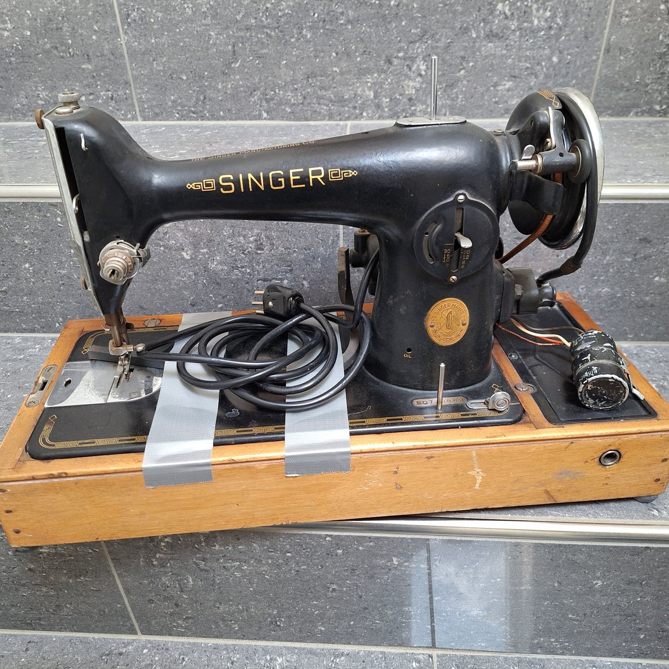 Singer Nähmaschinen: Alte Singer-Nähmaschine – Gebraucht aus Schöftland von casalti