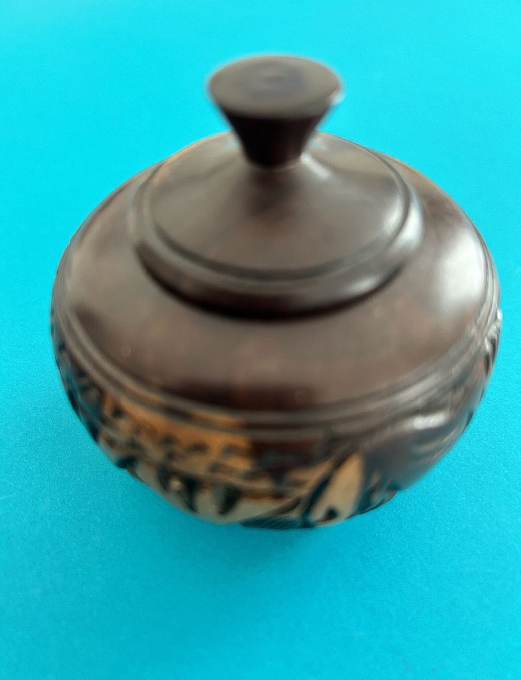 Articoli in legno: EBENHOLZDOSE MIT DECKEL – Usato da Zürich venduto da Domus09 1
