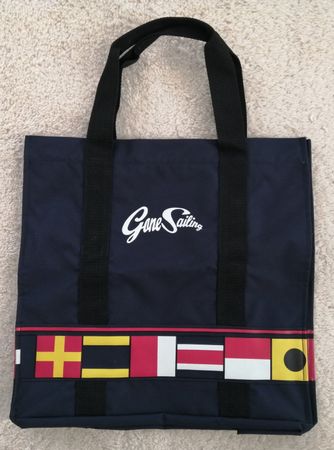 Maritime und praktische Tasche mit Codeflags