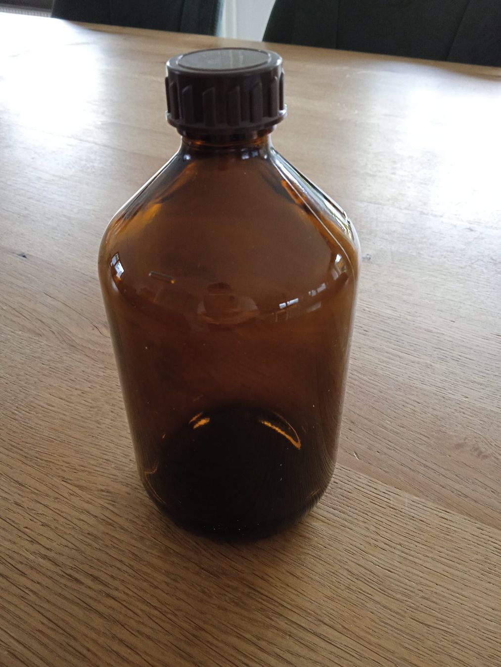 Accessori da laboratorio: Braunglas  mit Schraubverschluss 500 ml – Nuovo (secondo la descrizione) da Rothrist venduto da MaSa82