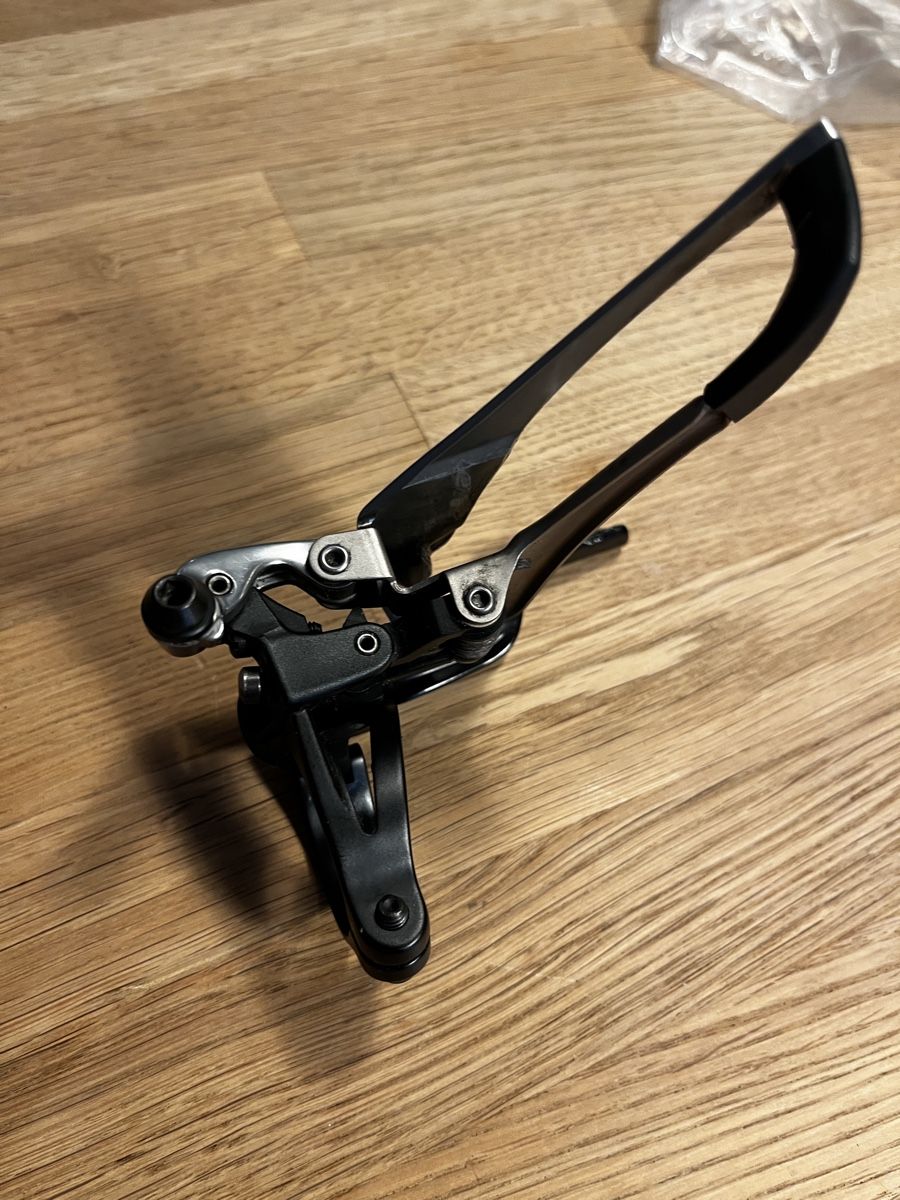 Sram Pezzi di ricambio: Sram red. 2x11, front derailleur. – Usato da Zürich venduto da SeeJayS 1