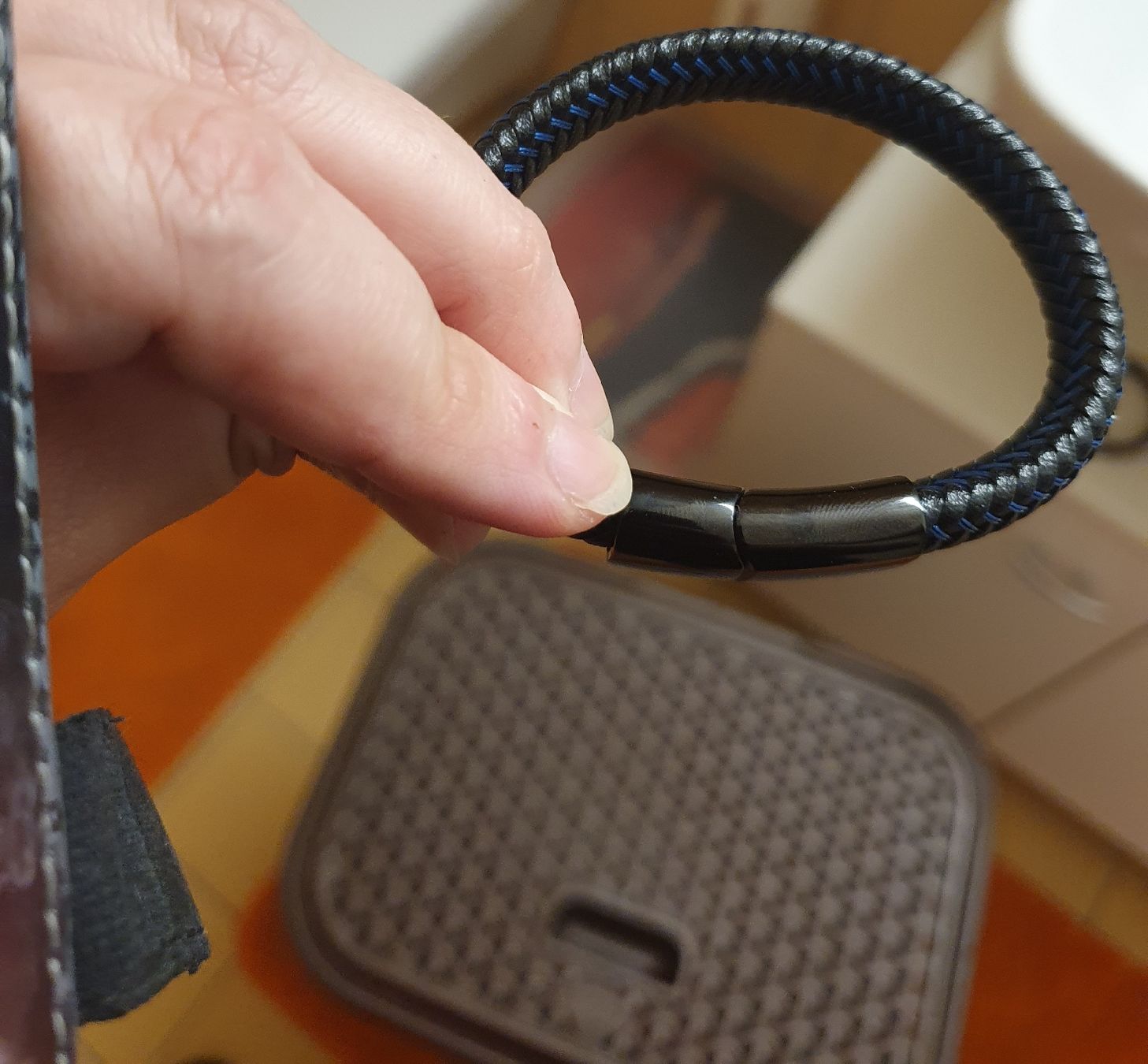 Bracciali & Braccialetti: Diverse Armbänder – Nuovo (secondo la descrizione) da Kloten venduto da Tatsuya7777777 7
