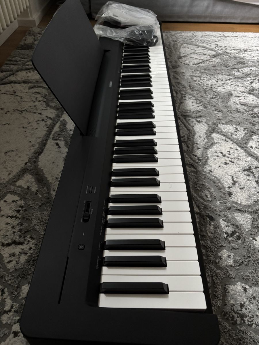 Yamaha Musikinstrumente: Piano Yamaha P145 – Neu (gemäss Beschreibung) aus Paudex von abo_j5f7 5