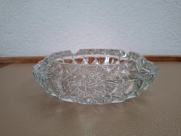 Magnifique Grand Cendrier Vintage en Verre Taillé