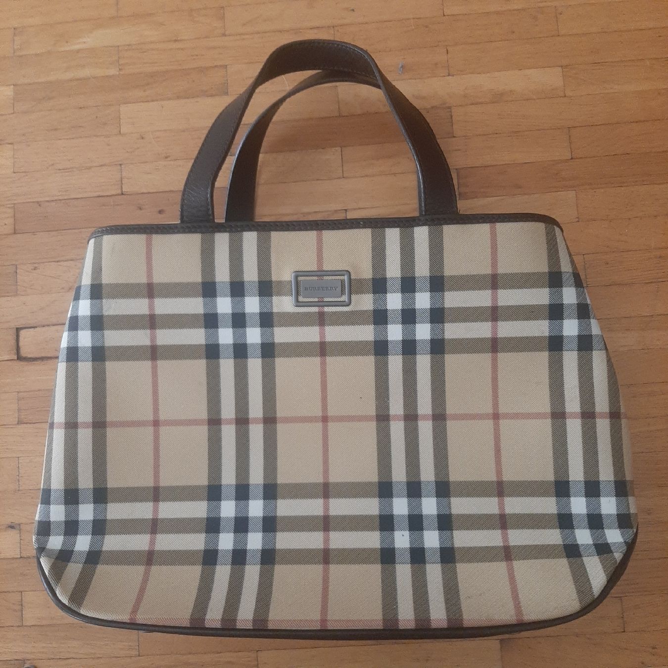 Burberry Borse da donna: Sac à main Burberry – Usato da Chêne-Bourg venduto da chsandra34