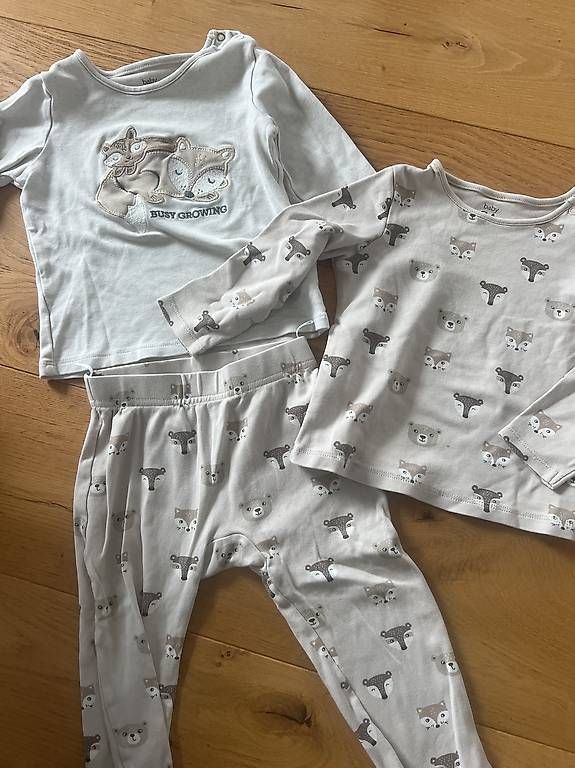 Lotti & Set di vestiti: C&A Kleiderset Größe 92/86 – Usato da Luzern venduto da Sportstudentin
