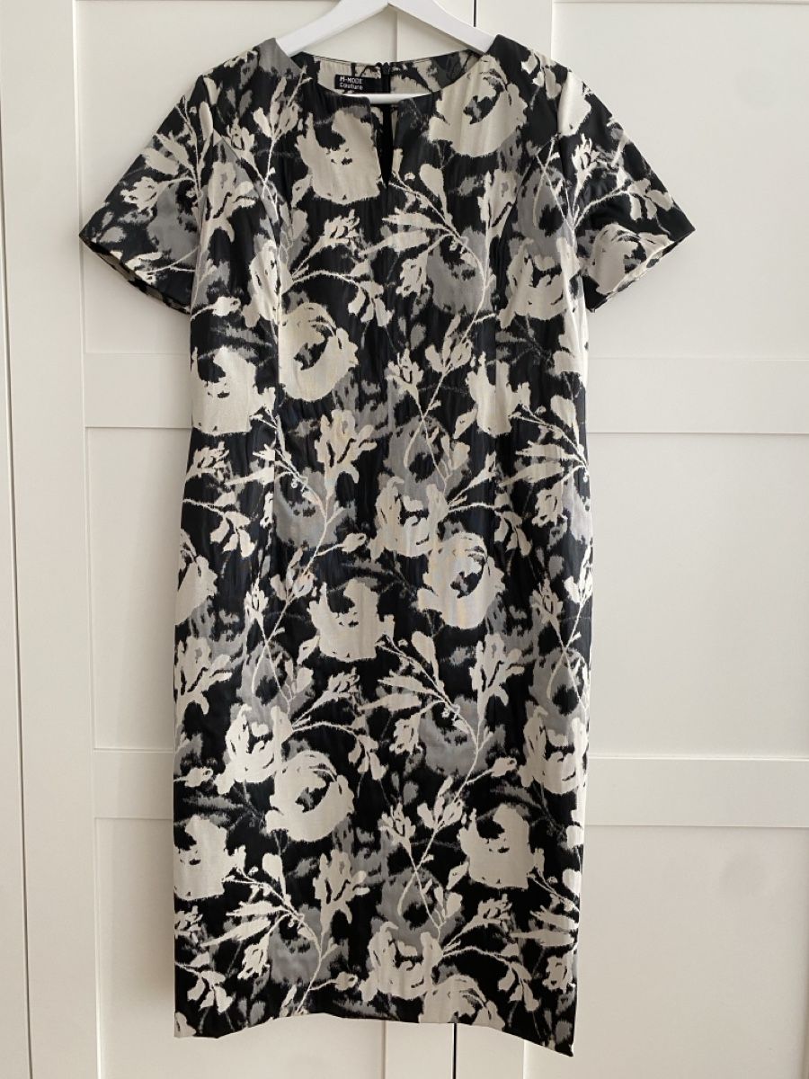 Vestiti: Hochwertiges Kleid mit Blumenmuster, ca. Grösse M – Usato da Burgdorf venduto da allesolivia