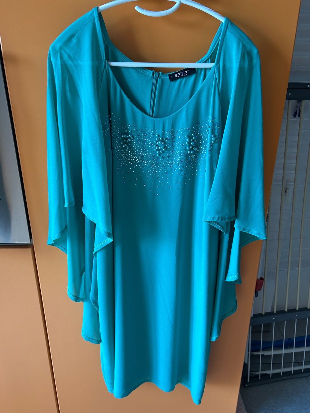 Vestiti: robe élégant vert avec perles et diamants Gr. M – Nuovo (secondo la descrizione) da Arbedo venduto da nadia1973 3