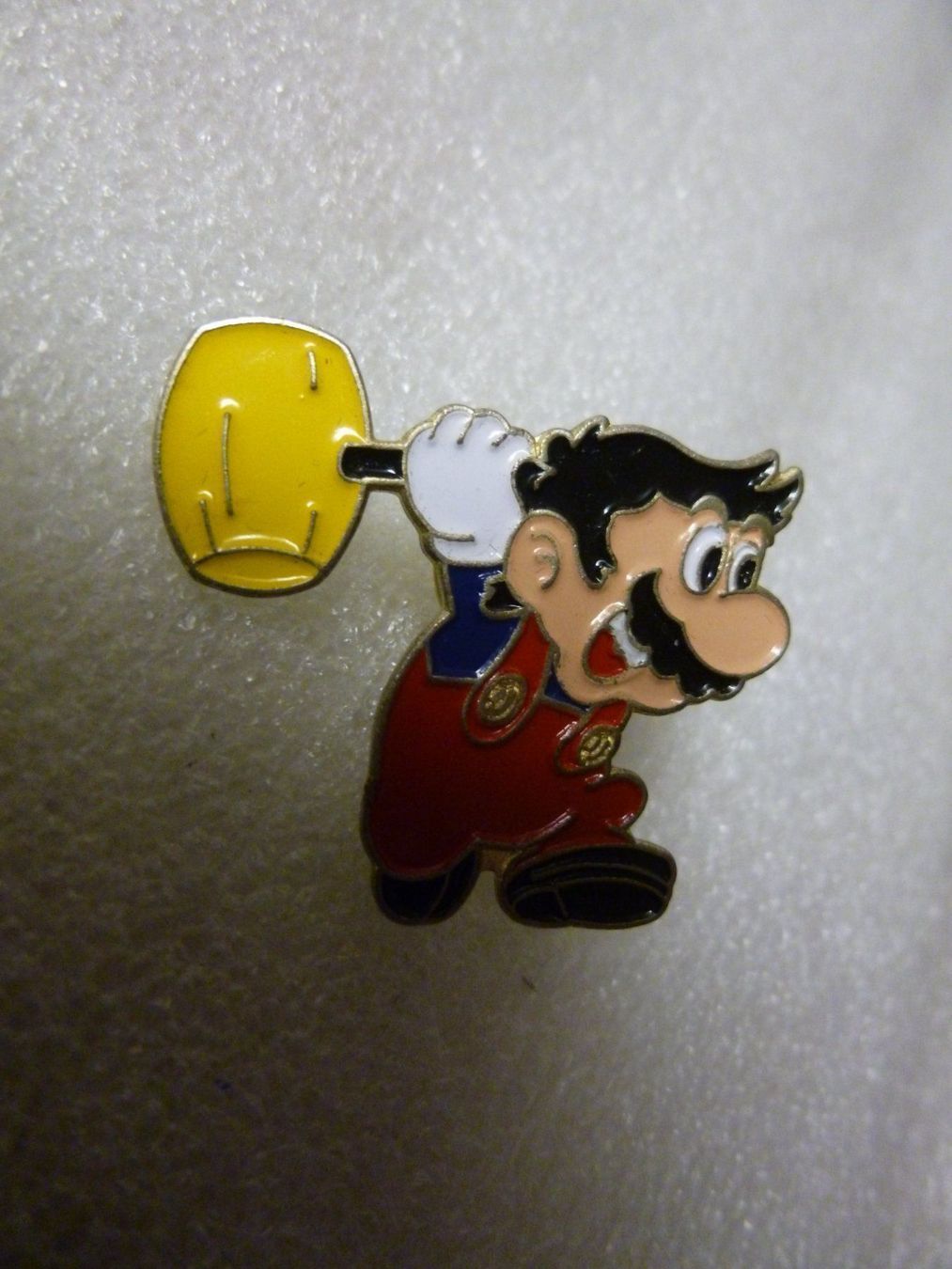 Spille & Fermagli: Nintendo Pins Paper Mario Hammer – Usato da Pambio Noranco venduto da Pol69