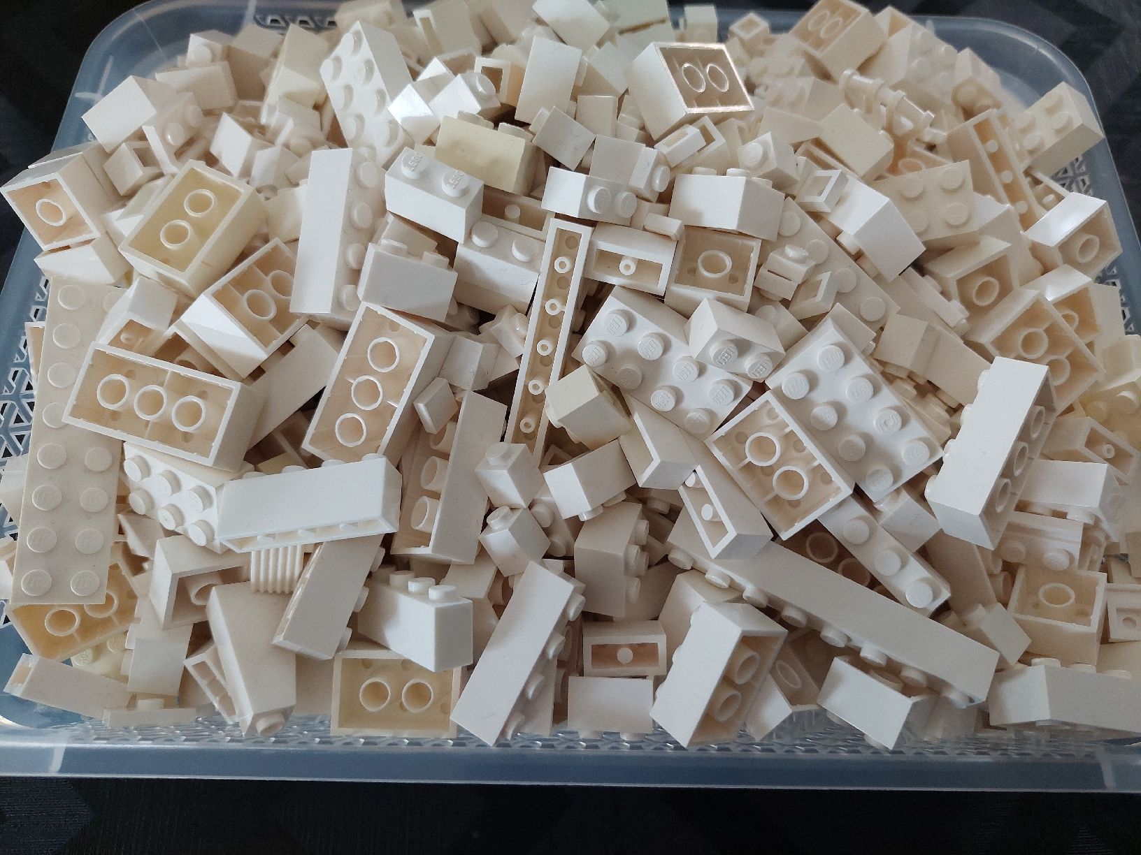 Lego Giocattoli: Div. Steine weiss ca 980g – Usato da Zetzwil venduto da sti_x9xf 1