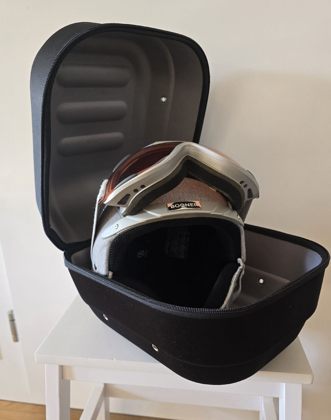 Bogner Helme: Skihelm von Bogner, M – Neu (gemäss Beschreibung) aus Zollikon von C.fromParis 7