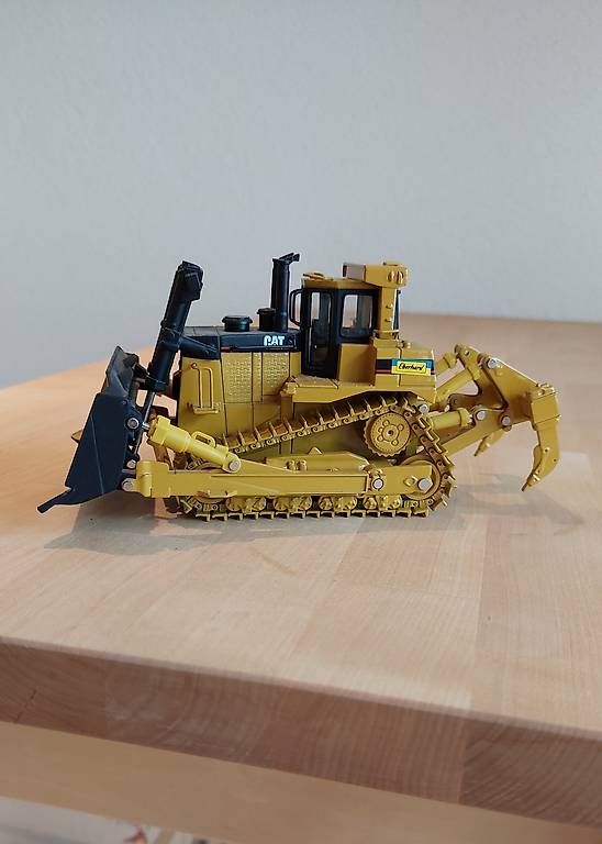 Kit di modellismo & Modellini statici: Model von Firma Eberhard (Dozer gross) – Usato da Ibach venduto da col_n2cs 1