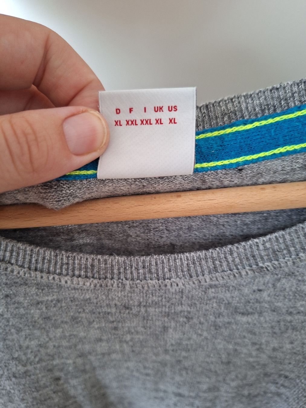 S.Oliver Pullover & Sweatshirts: Männer Sweatshirt S. Oliver, graumeliert / XL – Gebraucht aus Buochs von DasBaerchi 1