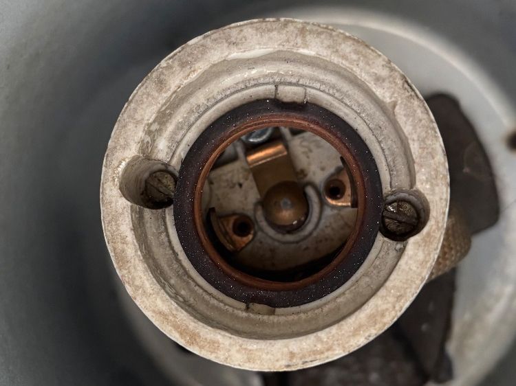 Paralumi: Abat jour industriel Mazda – Usato da Neuchatel venduto da melagian 8