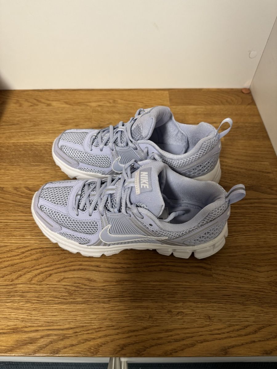 Nike Scarpe da uomo: Nike Vomero, Grösse 39 Neuwertig – Usato da Münchenbuchsee venduto da LuiConte 1