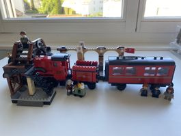 LEGO Harry Potter Hogwarts Express 75955 