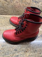 Dr.Martens rot