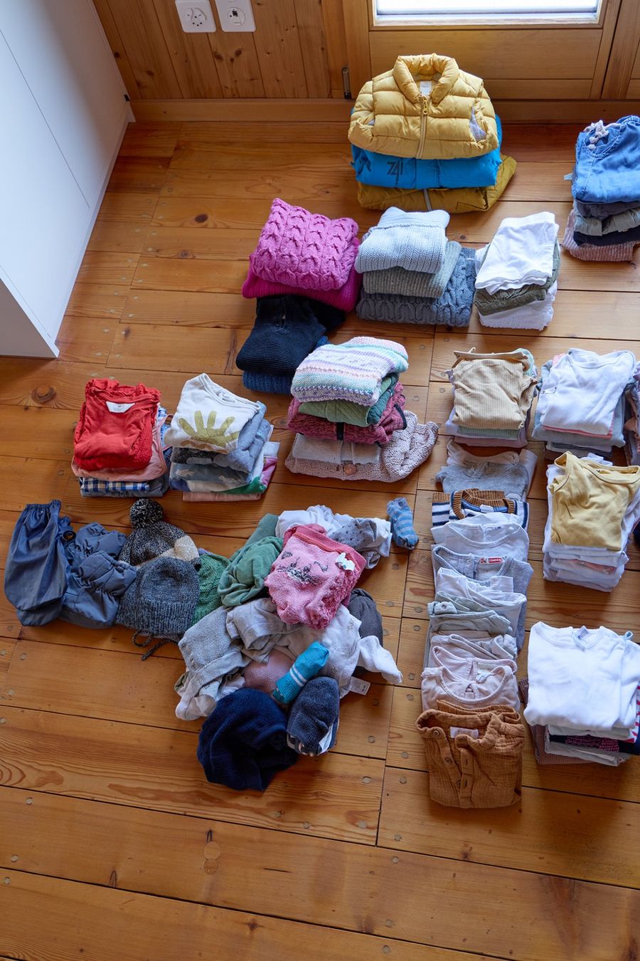 Lotti & Set di vestiti: Schönes Kleiderpaket 86 - 92 – Usato da Ennetbürgen venduto da JWBT 1