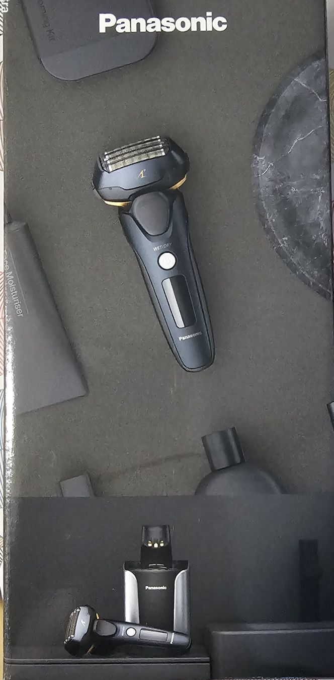 Panasonic Rasoi & Lamette da barba: Rasiermaschine PanasonicES-LV97 – Nuovo (secondo la descrizione) da Ennetmoos venduto da berg2011 3