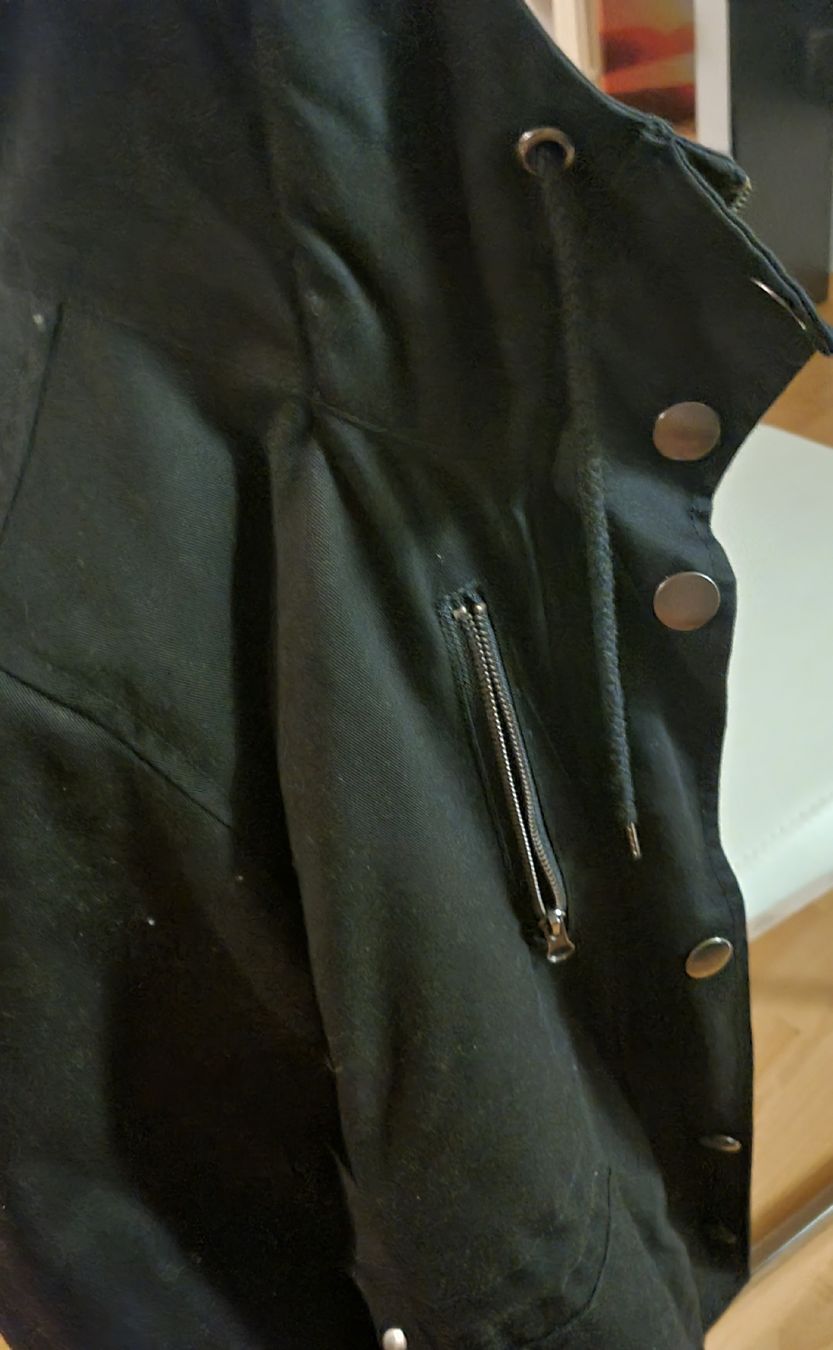 Only Cappotti: Only Damen Winterjacke Gr. M warm Teddyfutter schwarz – Usato da Langnau am Albis venduto da bro_lh5f 3